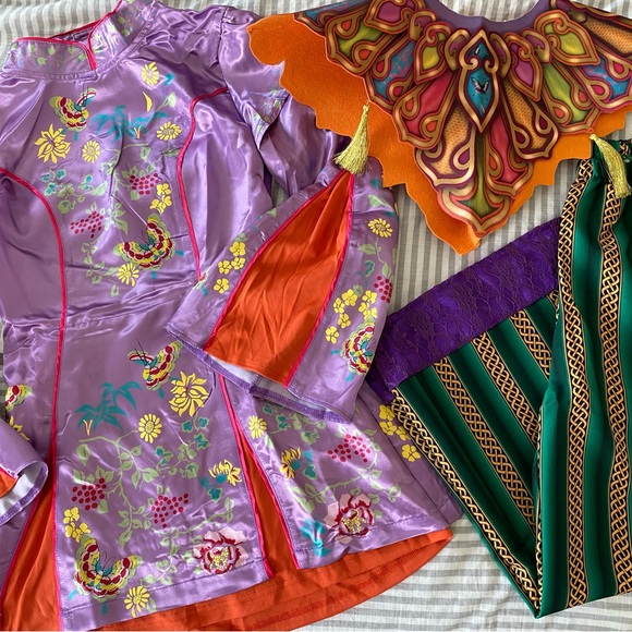 Alice through the looking glass costume.   Adult small - Picture 1 of 3